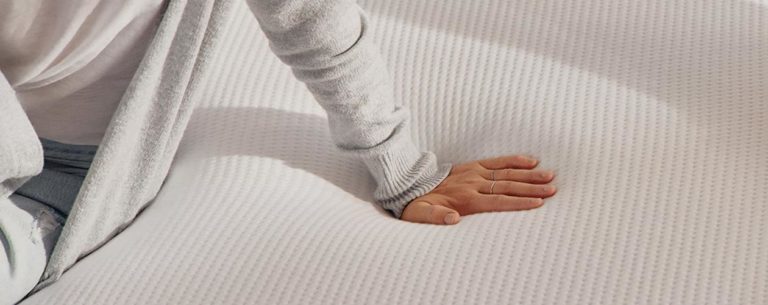 Memory Foam vs. Hybrid Mattress